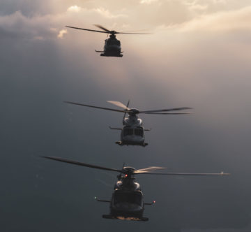 3 Lions Air Helikopter im Sonnenuntergang